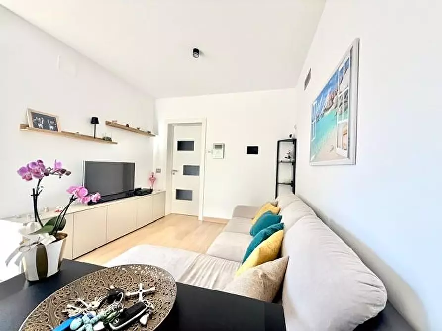 Immagine 18 di Appartamento in vendita  a Camaiore