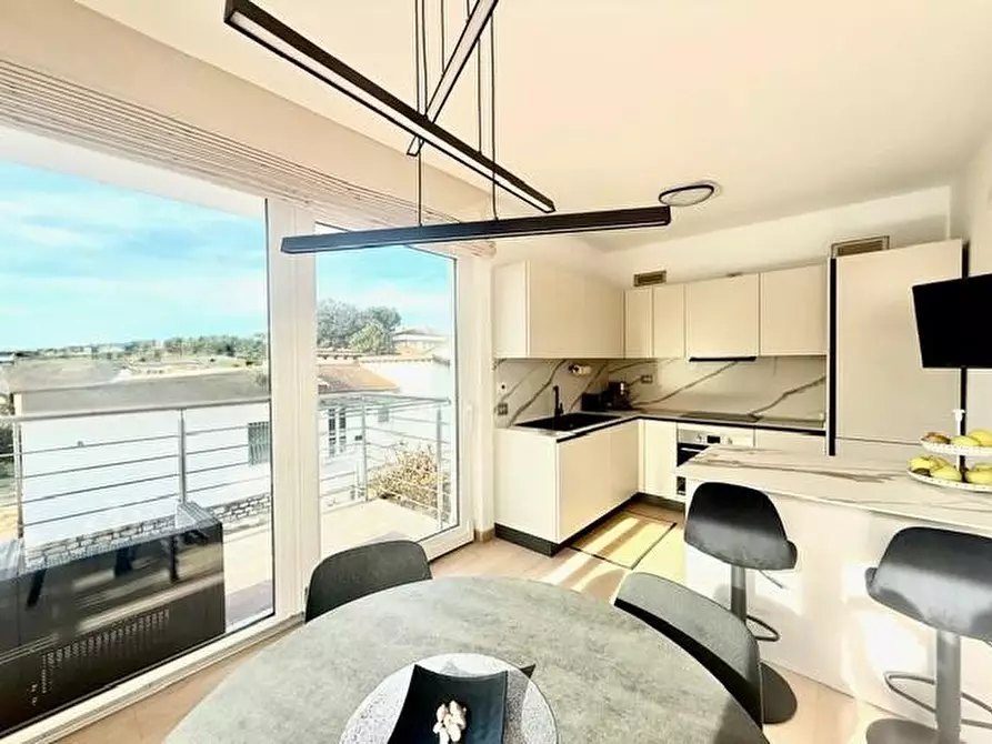 Immagine 41 di Appartamento in vendita  a Camaiore