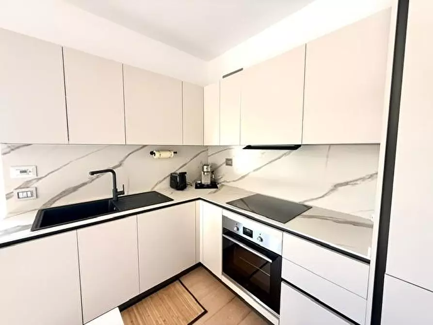 Immagine 20 di Appartamento in vendita  a Camaiore