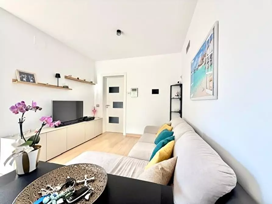 Immagine 17 di Appartamento in vendita  a Camaiore