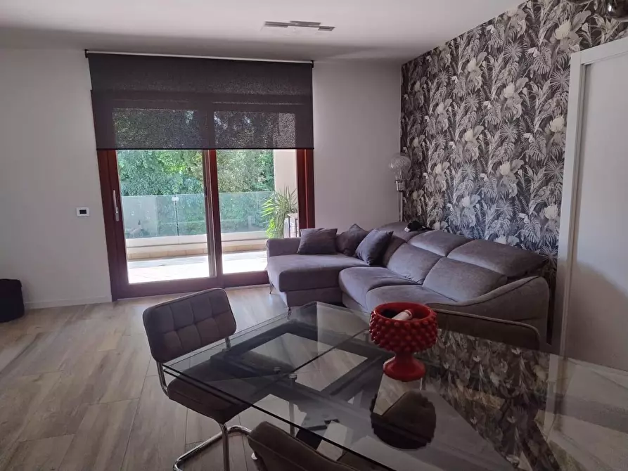 Immagine 3 di Appartamento in vendita  a Montecchio Emilia