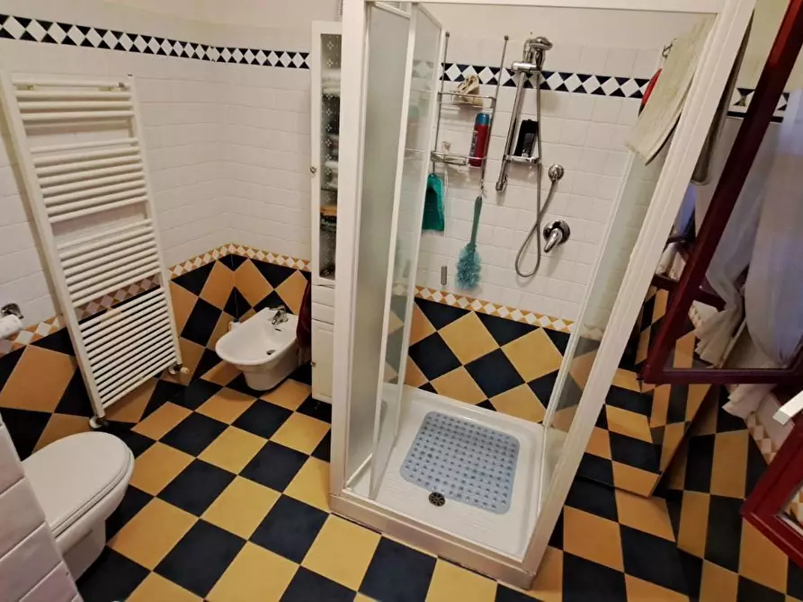 Immagine 13 di Appartamento in vendita  a Rosignano Marittimo