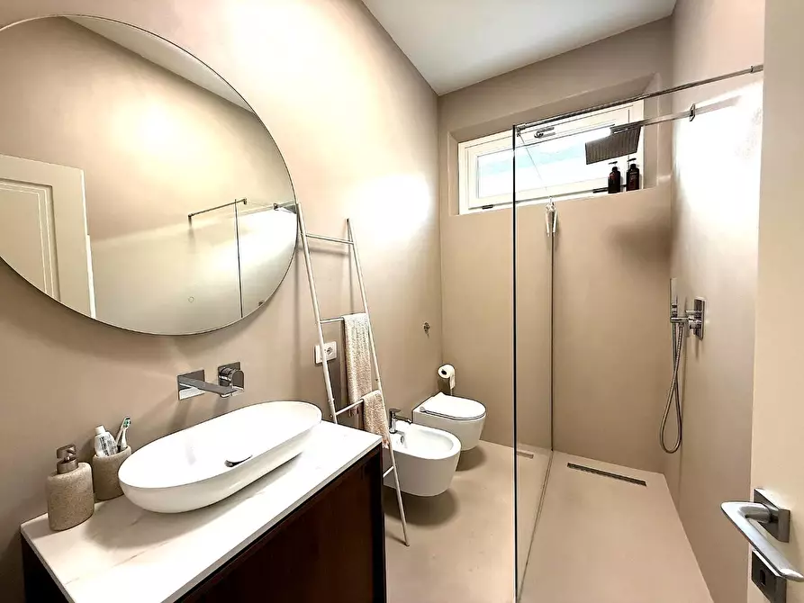 Immagine 8 di Appartamento in vendita  a Empoli