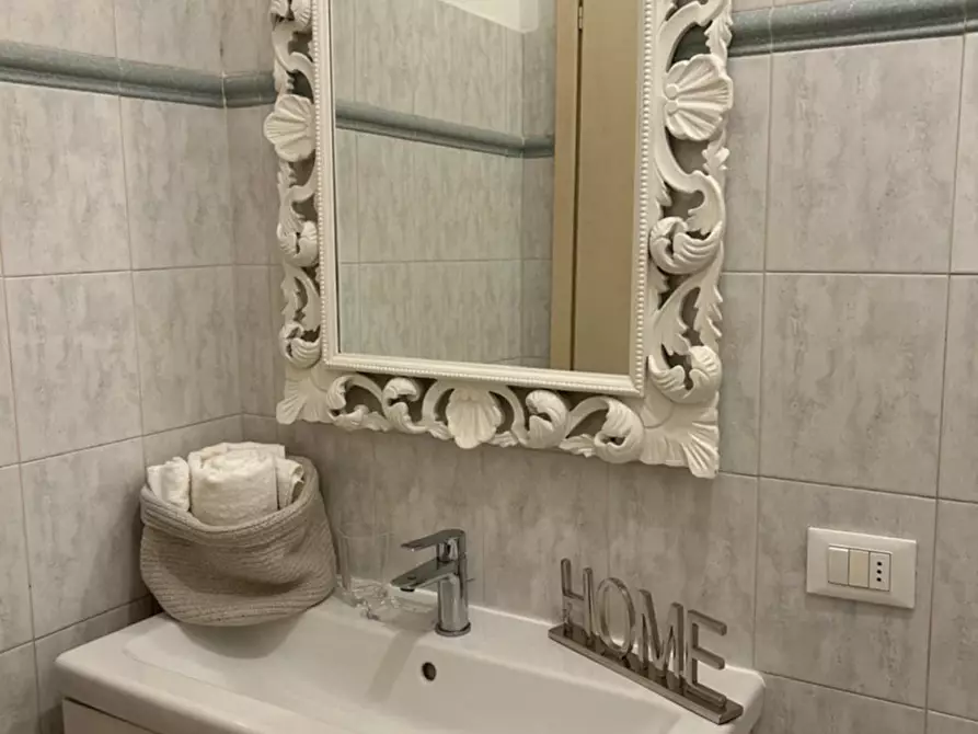 Immagine 8 di Appartamento in affitto  a Pisa