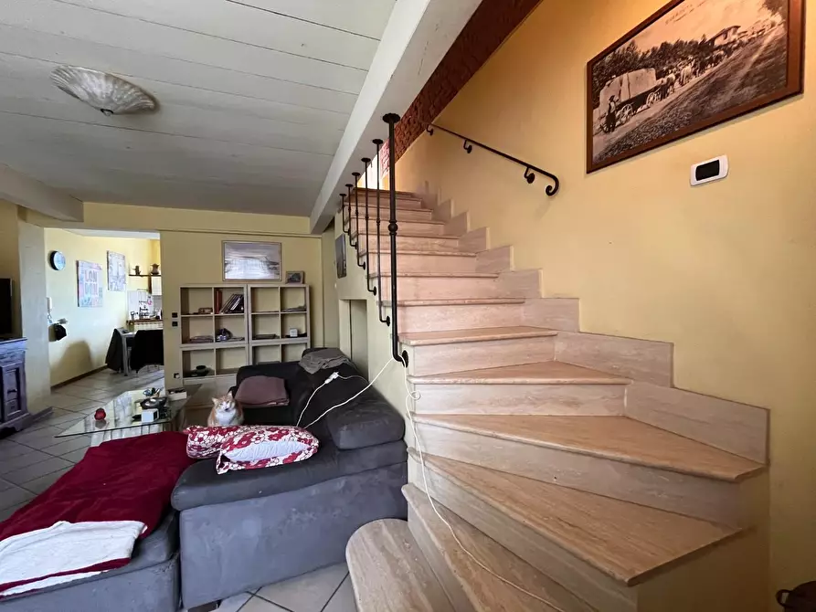 Immagine 3 di Appartamento in vendita  a Seravezza