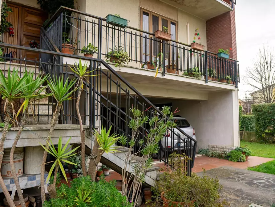 Immagine 4 di Casa bifamiliare in vendita  a San Giuliano Terme