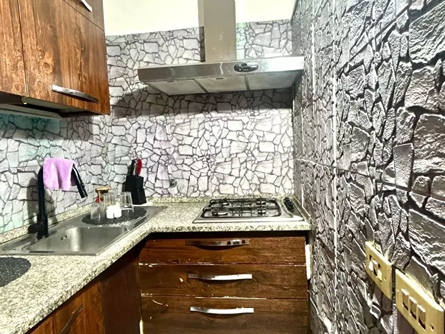 Immagine 4 di Casa semindipendente in vendita  a Carrara