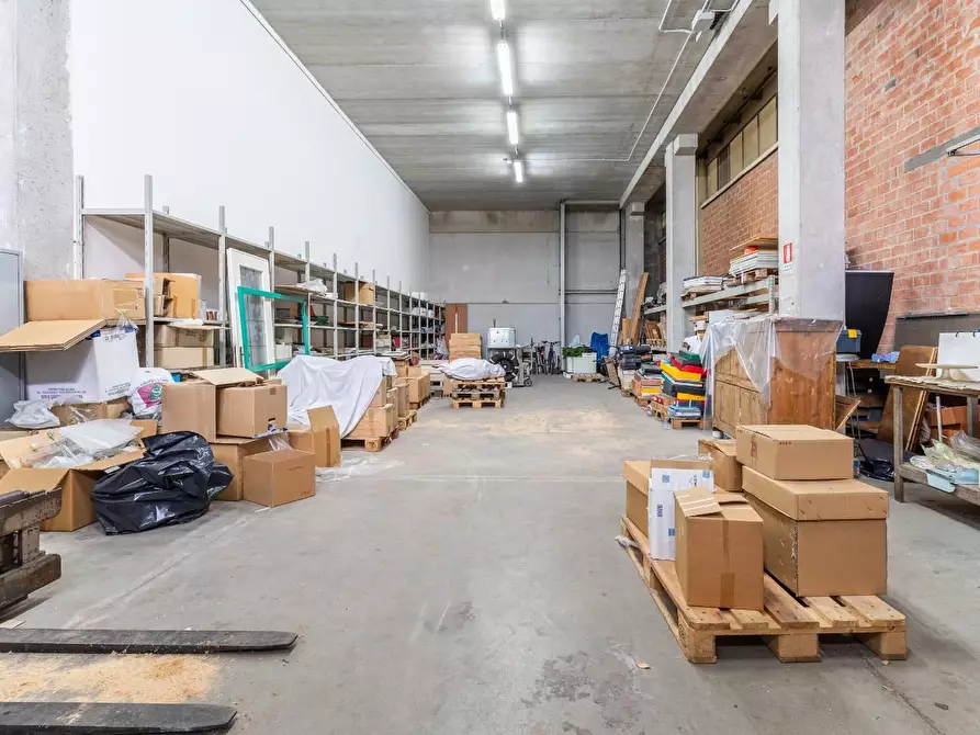 Immagine 19 di Capannone industriale in affitto  a Empoli