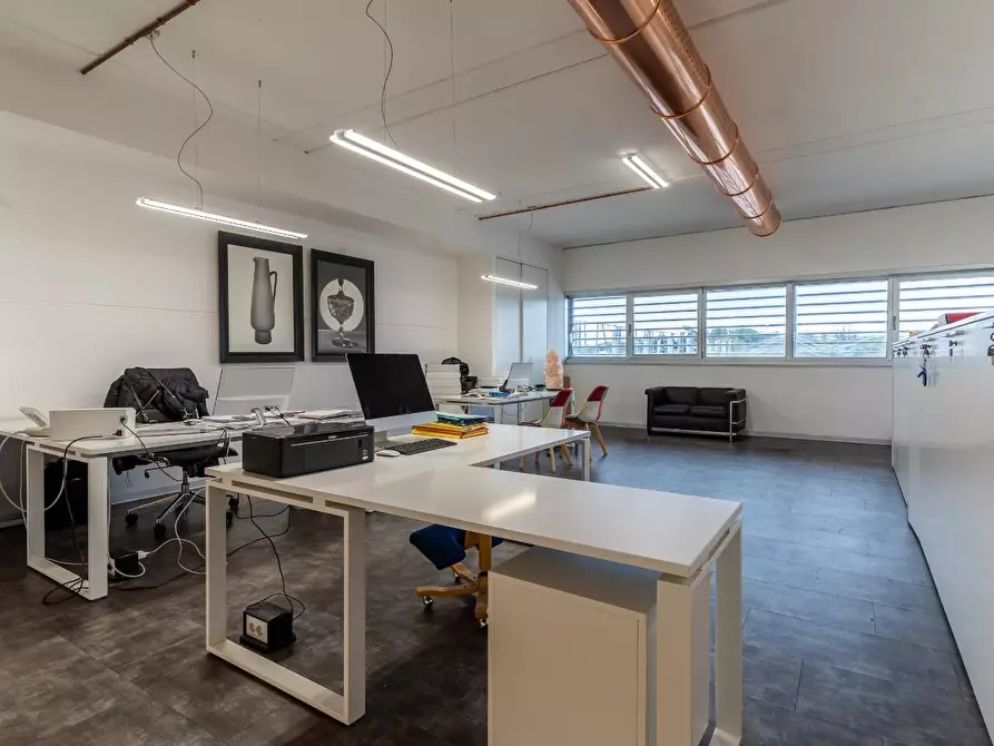 Immagine 3 di Capannone industriale in affitto  a Empoli