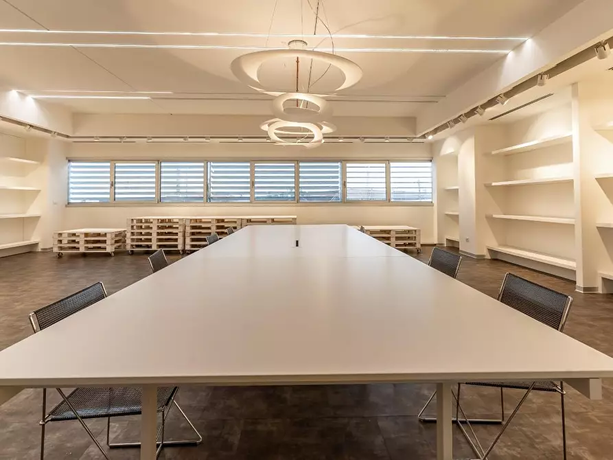 Immagine 18 di Capannone industriale in affitto  a Empoli