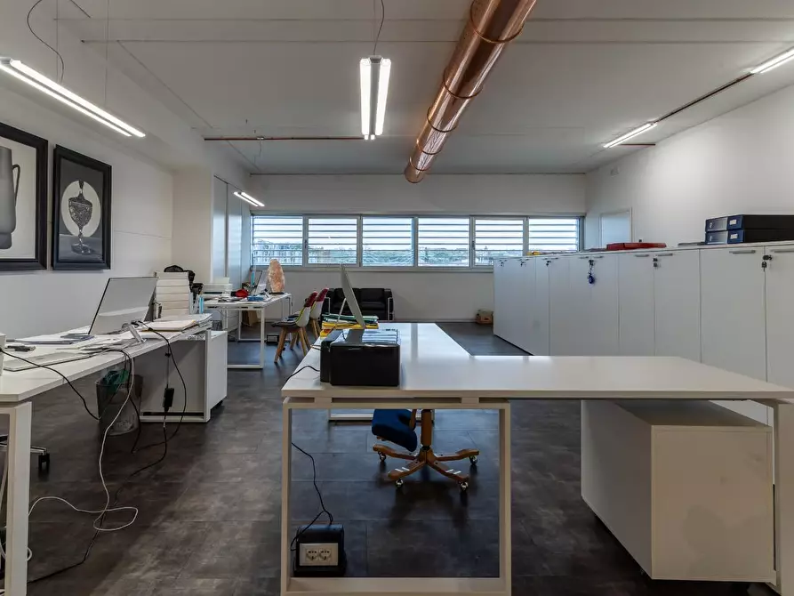 Immagine 5 di Capannone industriale in affitto  a Empoli