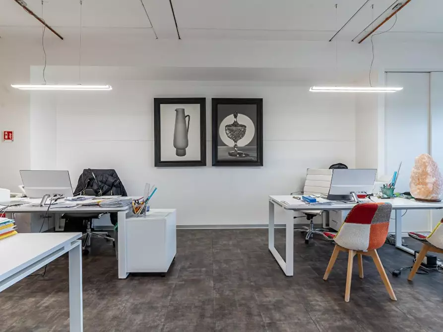 Immagine 1 di Capannone industriale in affitto  a Empoli