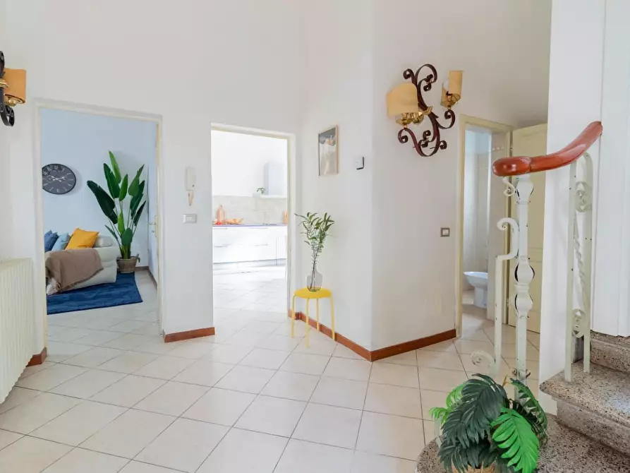 Immagine 10 di Villa in vendita  a Pontedera