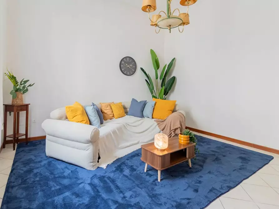 Immagine 4 di Villa in vendita  a Pontedera