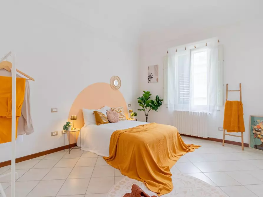 Immagine 21 di Villa in vendita  a Pontedera