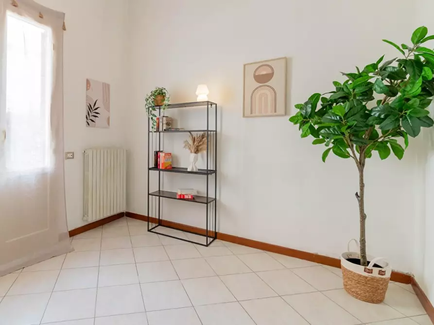 Immagine 12 di Villa in vendita  a Pontedera