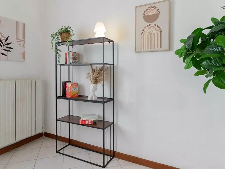 Immagine 15 di Villa in vendita  a Pontedera