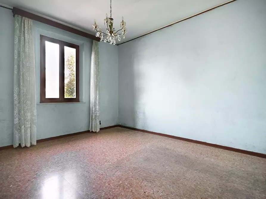 Immagine 10 di Casa bifamiliare in vendita  a Bientina