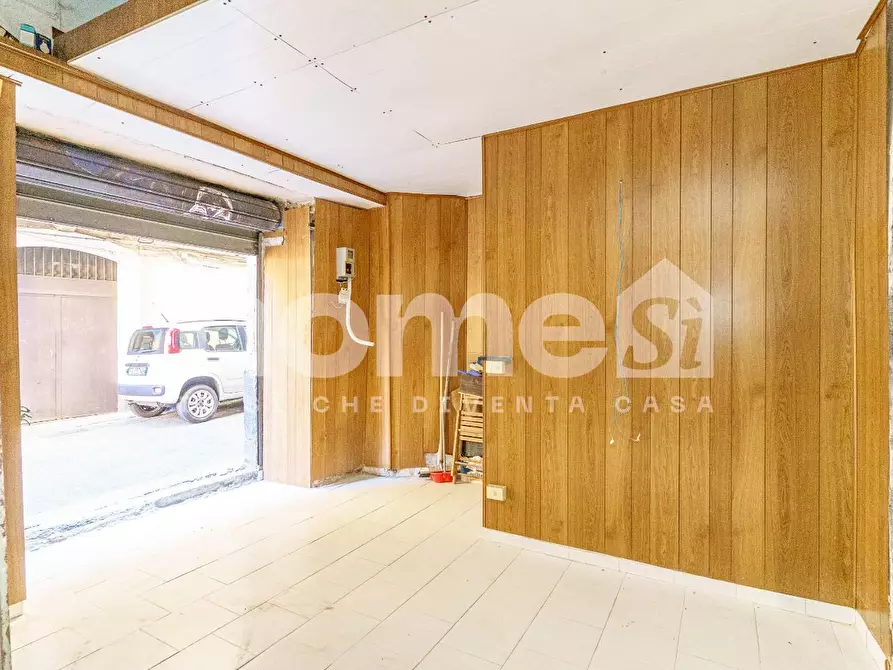 Immagine 7 di Locale commerciale in affitto  a Catania