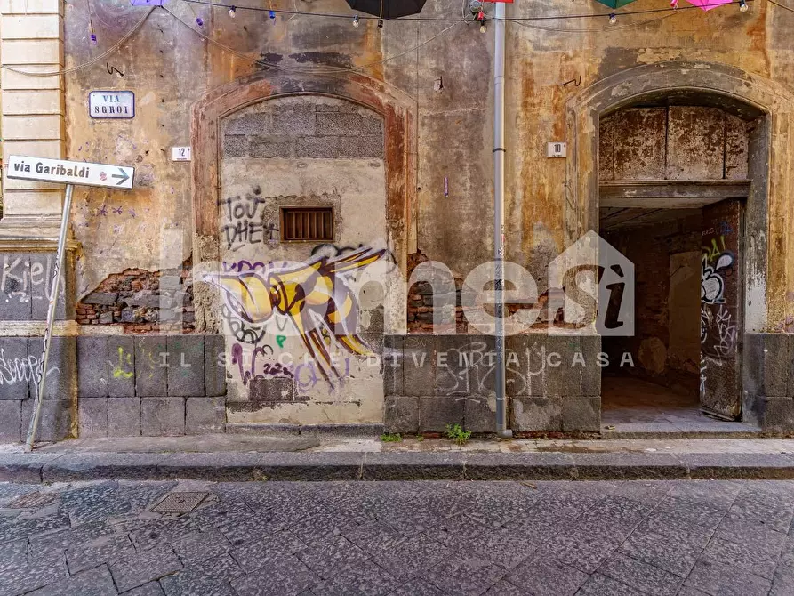 Immagine 3 di Locale commerciale in affitto  a Catania
