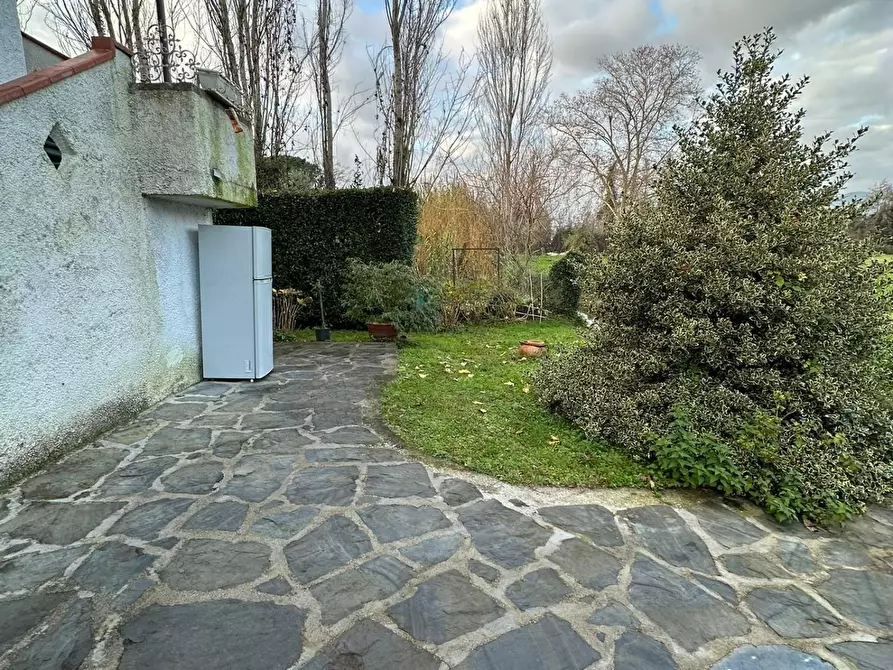 Immagine 10 di Appartamento in vendita  a Massa