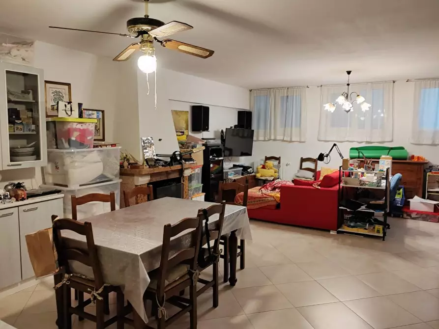 Immagine 15 di Appartamento in vendita  a Massa