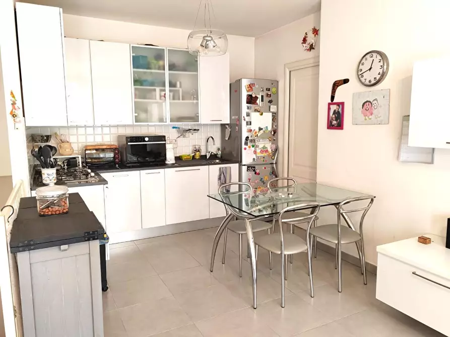 Immagine 3 di Appartamento in vendita  a Massa