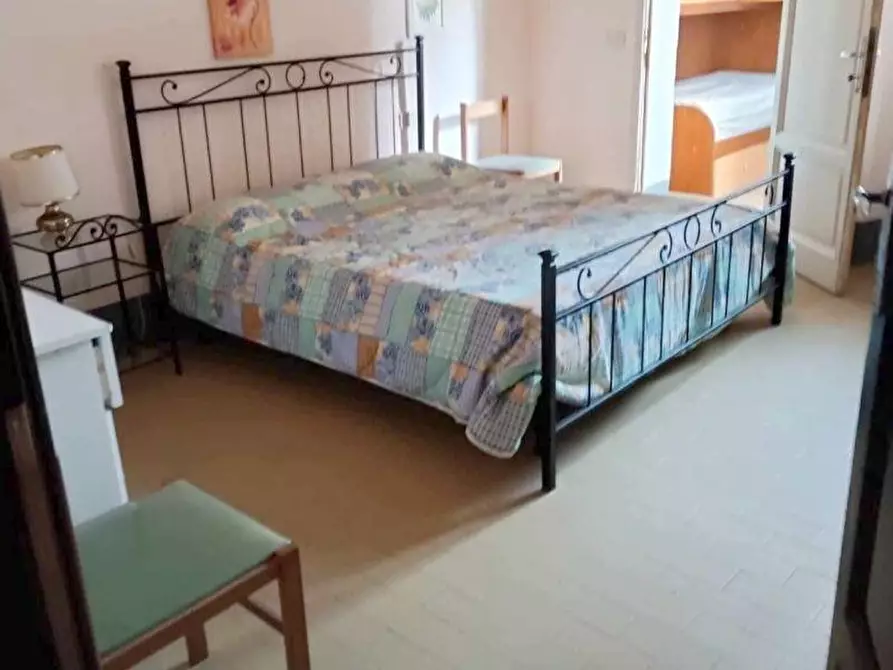 Immagine 10 di Appartamento in vendita  a Viareggio