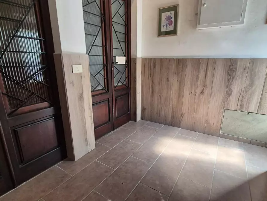 Immagine 1 di Appartamento in vendita  a Viareggio