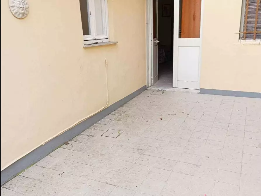 Immagine 18 di Appartamento in vendita  a Viareggio