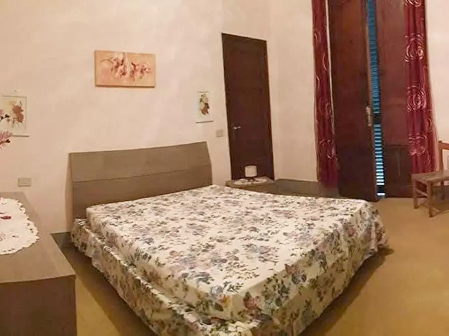 Immagine 6 di Appartamento in vendita  a Viareggio