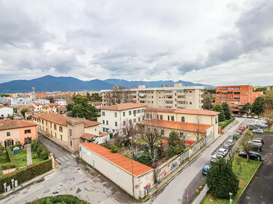 Immagine 12 di Appartamento in vendita  a Pisa