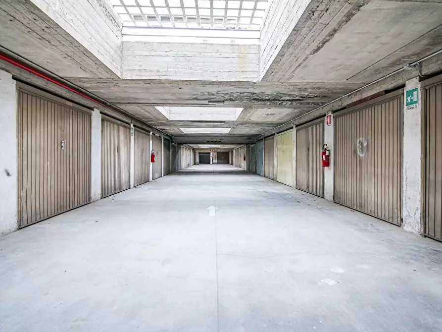 Immagine 36 di Appartamento in vendita  a Pisa