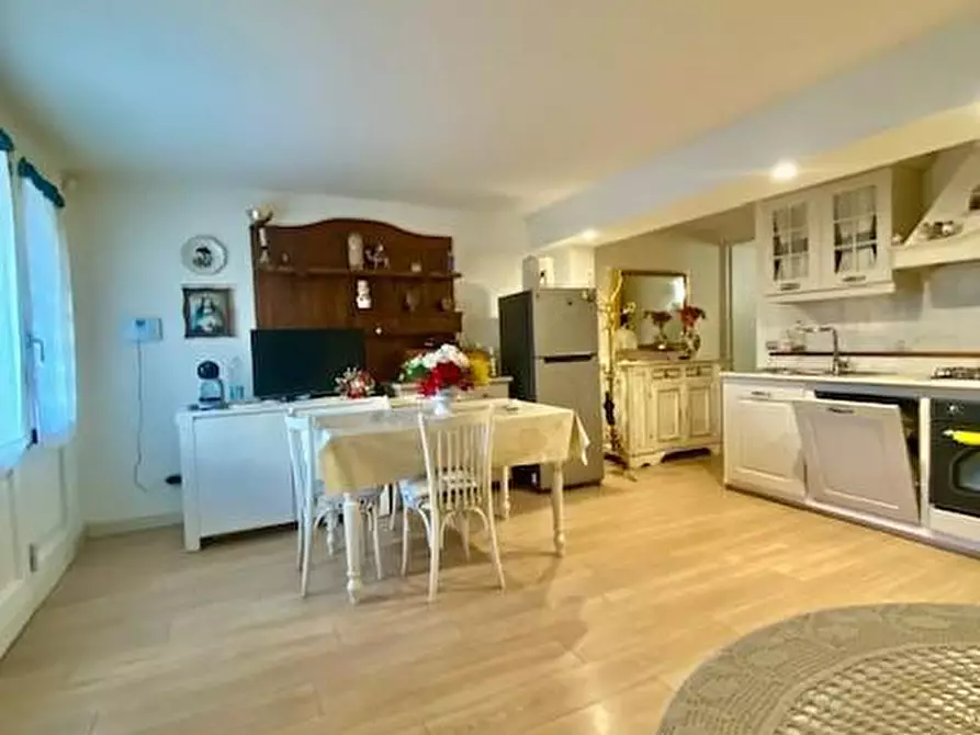 Immagine 31 di Villetta a schiera in vendita  a Montecatini Terme