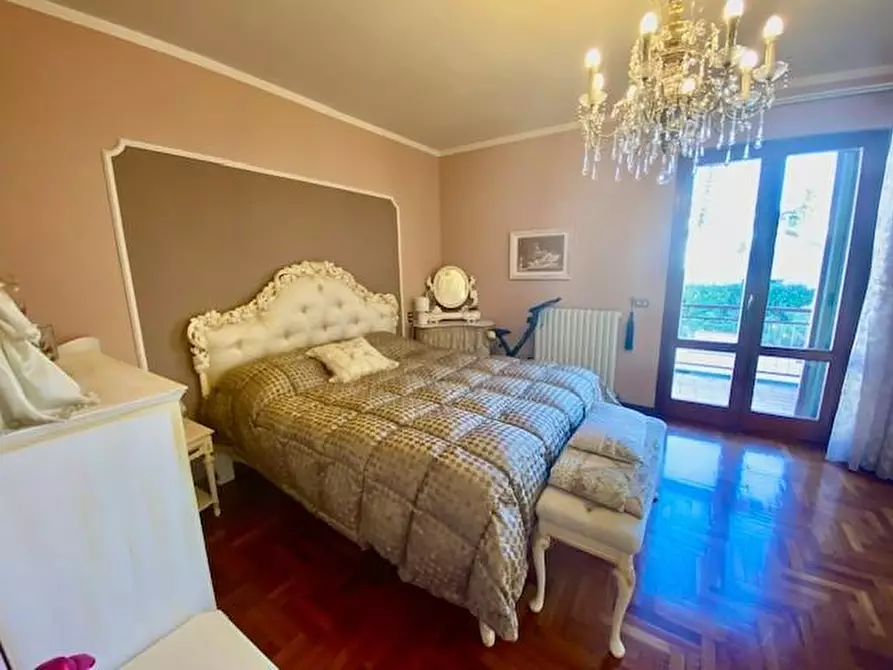 Immagine 38 di Villetta a schiera in vendita  a Montecatini Terme