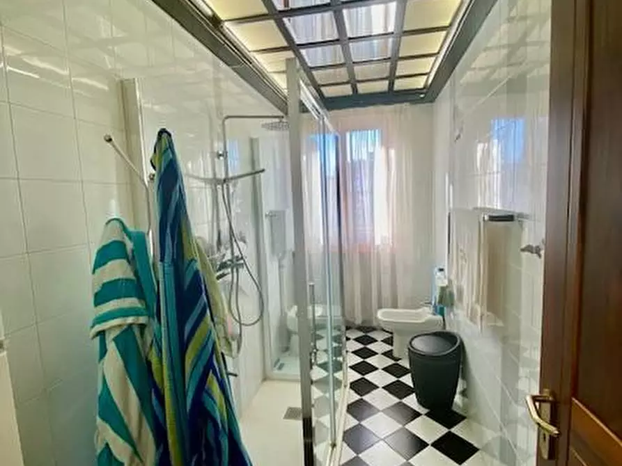 Immagine 41 di Villetta a schiera in vendita  a Montecatini Terme