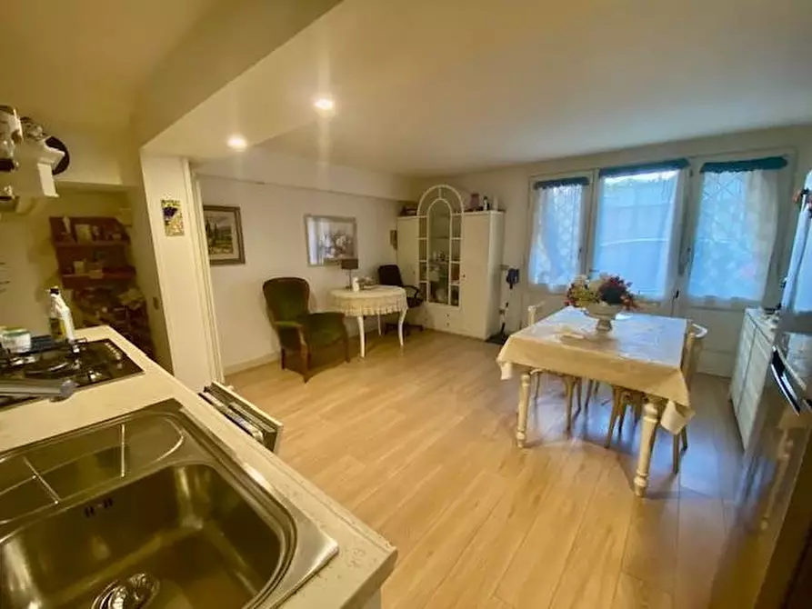 Immagine 26 di Villetta a schiera in vendita  a Montecatini Terme