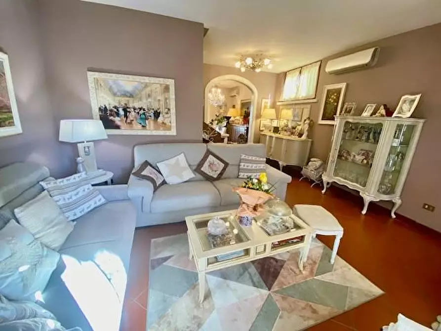 Immagine 11 di Villetta a schiera in vendita  a Montecatini Terme