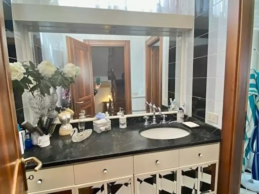 Immagine 39 di Villetta a schiera in vendita  a Montecatini Terme