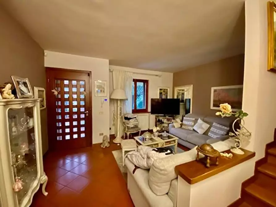 Immagine 5 di Villetta a schiera in vendita  a Montecatini Terme