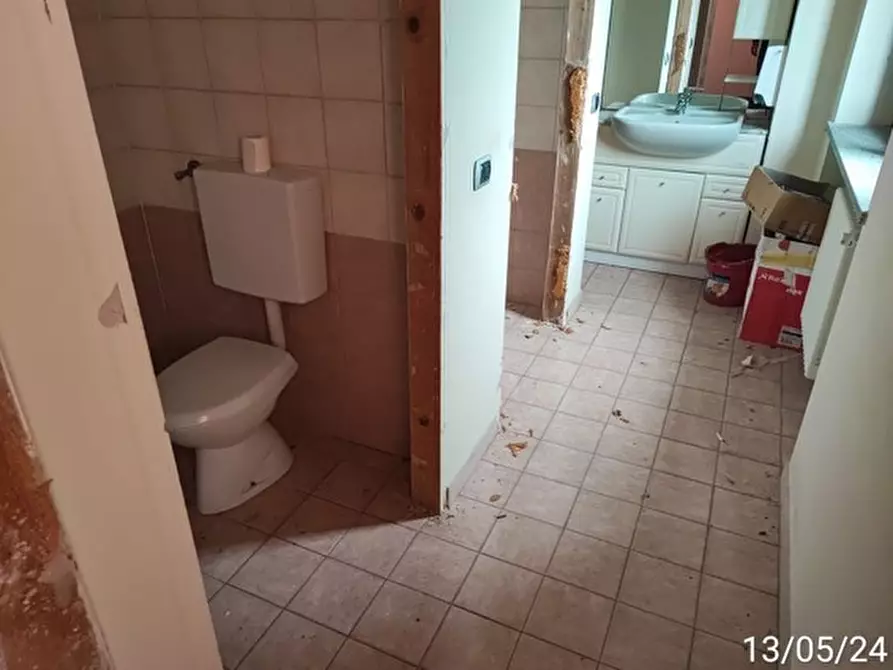 Immagine 13 di Appartamento in vendita  a Alessandria