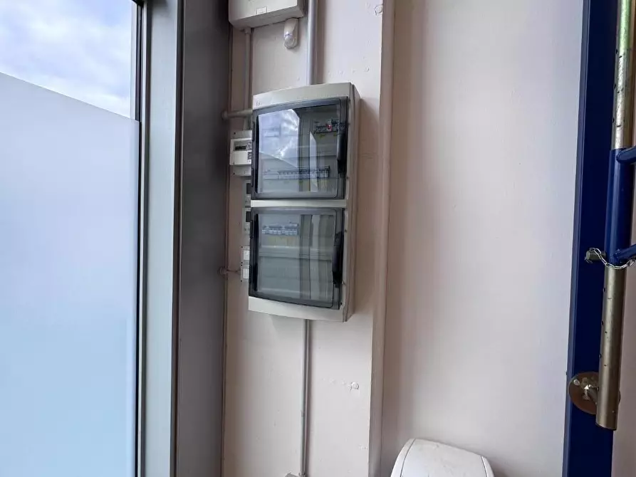 Immagine 6 di Locale commerciale in affitto  a Pontedera