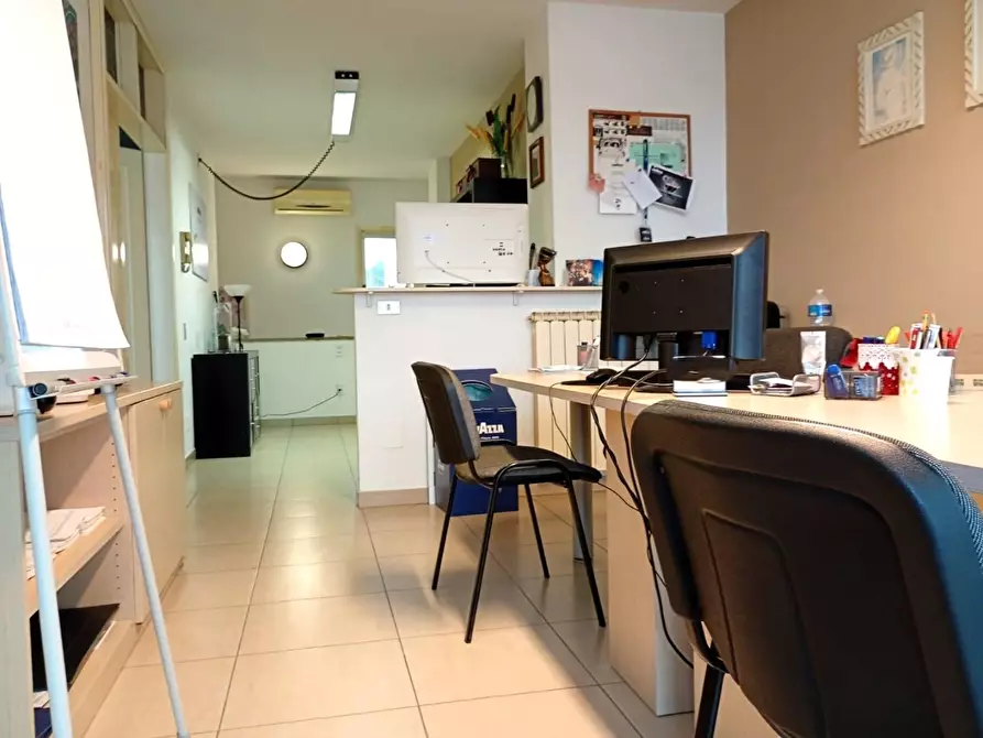 Immagine 2 di Ufficio in vendita  a San Miniato