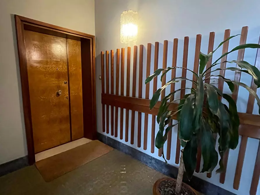 Immagine 39 di Appartamento in vendita  a Livorno