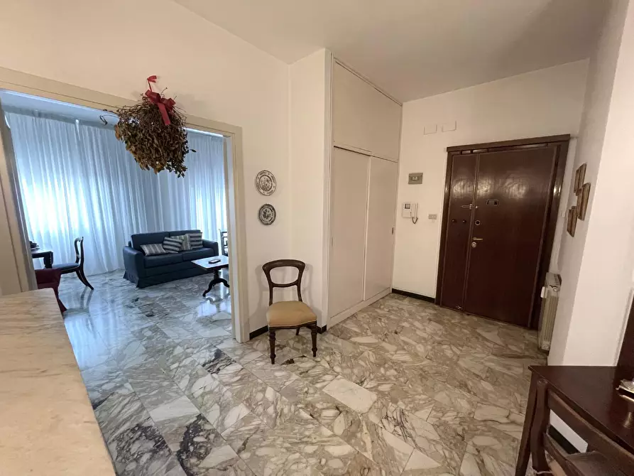 Immagine 3 di Appartamento in vendita  a Livorno