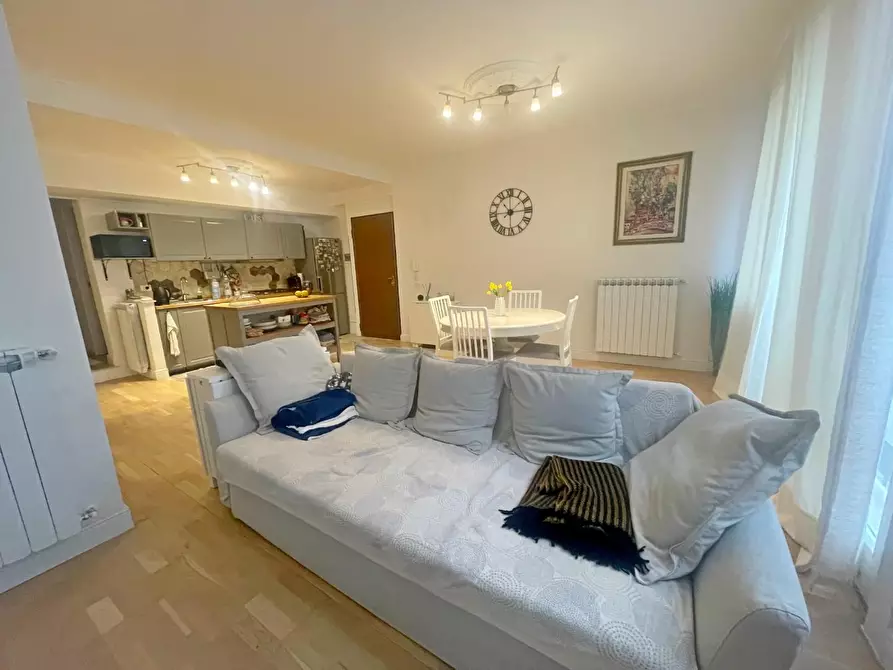 Immagine 1 di Appartamento in vendita  a Poggibonsi