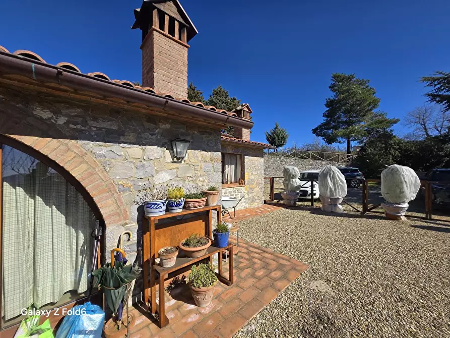 Immagine 5 di Casa indipendente in vendita  a Gaiole In Chianti