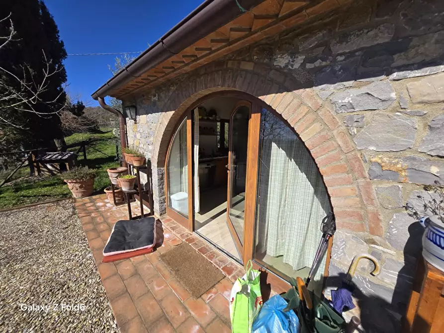 Immagine 3 di Casa indipendente in vendita  a Gaiole In Chianti
