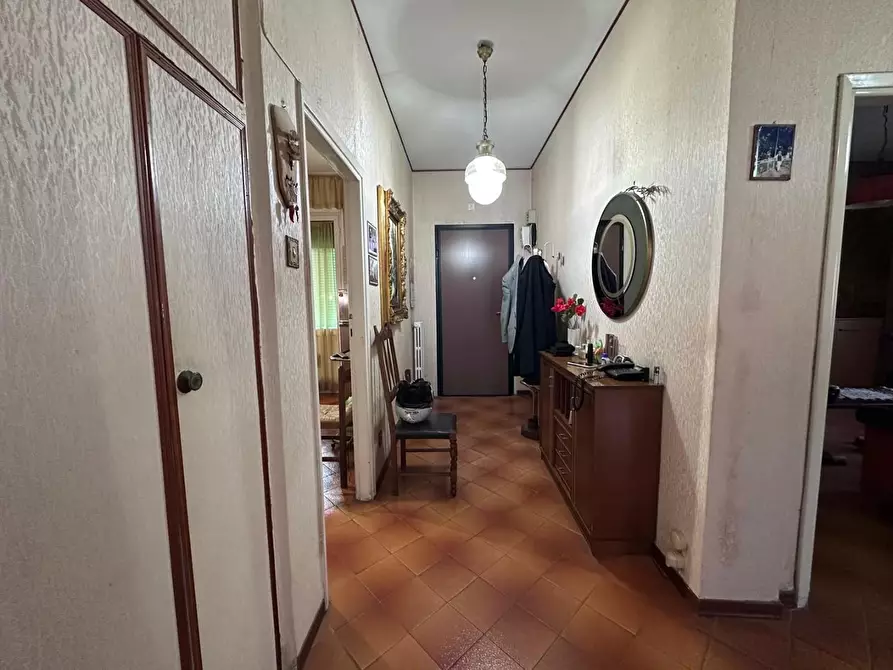 Immagine 2 di Appartamento in vendita  a Pisa