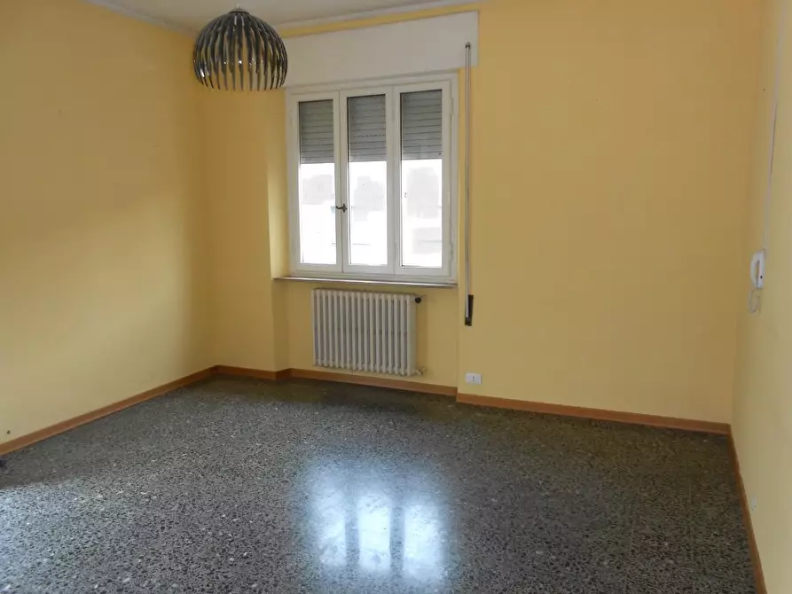 Immagine 3 di Ufficio in vendita  a Capannori